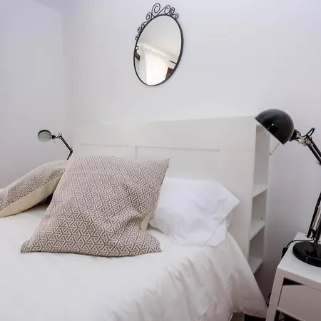 Casa Triana * أرّاثيفي